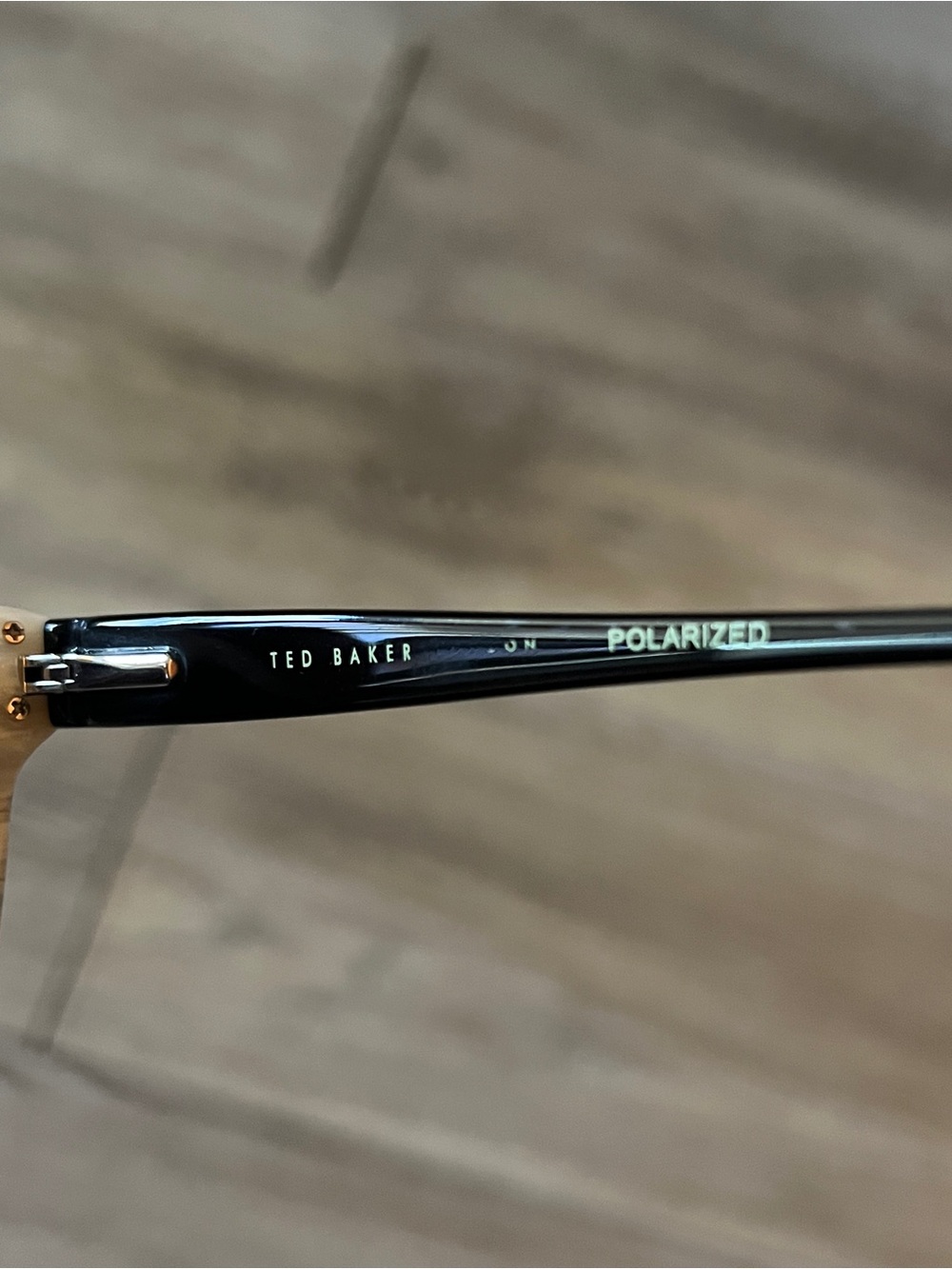 Ted Baker London Polarized Sunglasses – Black/Pearl Marble – TWS230 - Picture 9 of 10